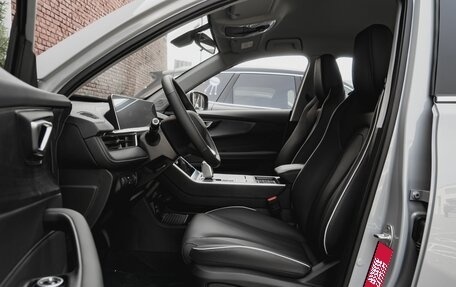Chery Tiggo 4 I рестайлинг, 2025 год, 2 396 000 рублей, 30 фотография