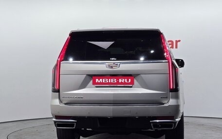 Cadillac Escalade V, 2022 год, 10 300 035 рублей, 8 фотография