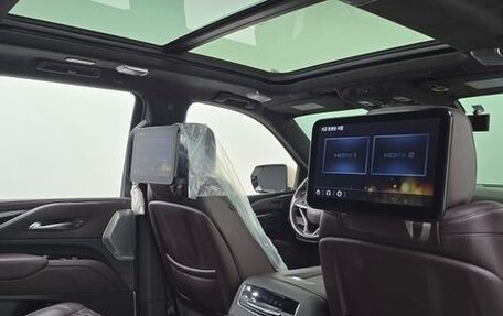 Cadillac Escalade V, 2022 год, 10 300 035 рублей, 12 фотография