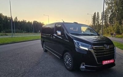 Toyota HiAce H300, 2021 год, 8 000 000 рублей, 1 фотография
