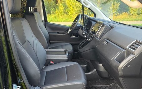 Toyota HiAce H300, 2021 год, 8 000 000 рублей, 10 фотография
