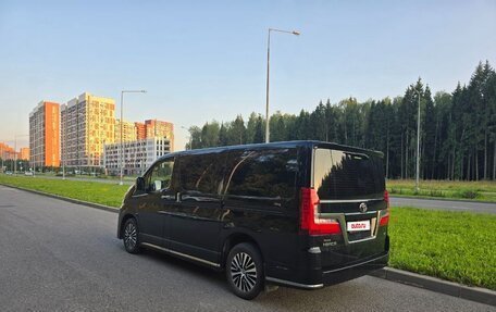 Toyota HiAce H300, 2021 год, 8 000 000 рублей, 6 фотография