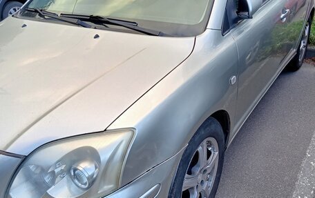 Toyota Avensis III рестайлинг, 2004 год, 595 000 рублей, 4 фотография