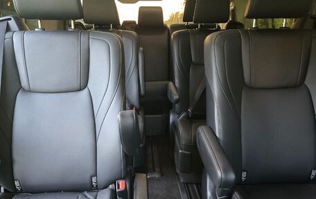 Toyota HiAce H300, 2021 год, 8 000 000 рублей, 11 фотография