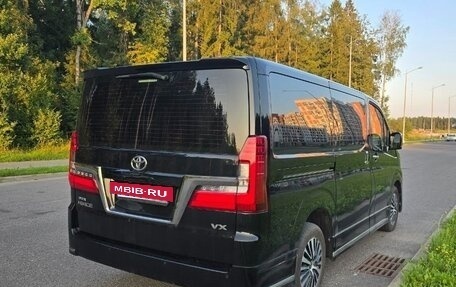Toyota HiAce H300, 2021 год, 8 000 000 рублей, 18 фотография
