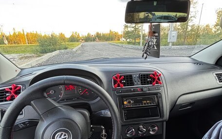 Volkswagen Polo VI (EU Market), 2011 год, 680 000 рублей, 7 фотография