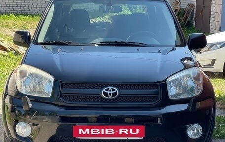 Toyota RAV4, 2003 год, 950 000 рублей, 18 фотография