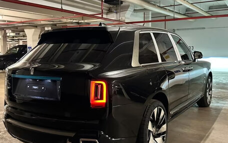 Rolls-Royce Cullinan, 2025 год, 50 000 000 рублей, 4 фотография