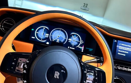 Rolls-Royce Cullinan, 2025 год, 50 000 000 рублей, 7 фотография