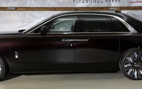 Rolls-Royce Ghost Series II рестайлинг, 2025 год, 44 000 000 рублей, 5 фотография
