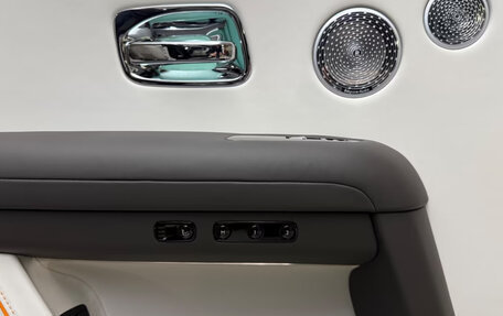 Rolls-Royce Ghost Series II рестайлинг, 2025 год, 44 000 000 рублей, 16 фотография