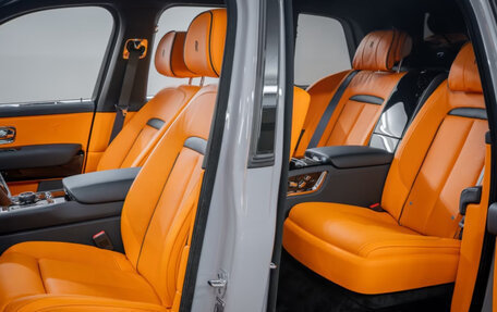 Rolls-Royce Cullinan, 2025 год, 50 000 000 рублей, 9 фотография