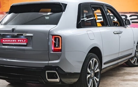 Rolls-Royce Cullinan, 2025 год, 50 000 000 рублей, 6 фотография