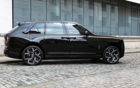 Rolls-Royce Cullinan, 2025 год, 50 000 000 рублей, 6 фотография