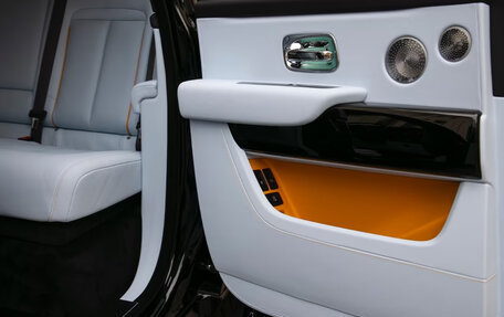 Rolls-Royce Cullinan, 2025 год, 50 000 000 рублей, 15 фотография