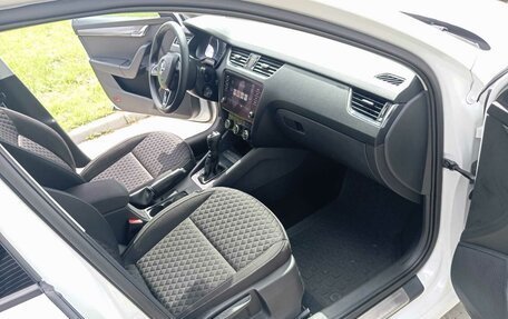 Skoda Octavia, 2017 год, 1 000 000 рублей, 9 фотография