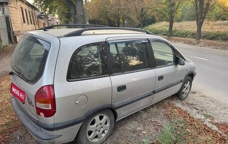 Opel Zafira A рестайлинг, 2002 год, 520 000 рублей, 1 фотография