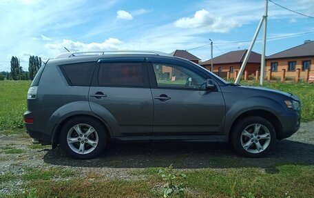Mitsubishi Outlander III рестайлинг 3, 2010 год, 580 000 рублей, 2 фотография