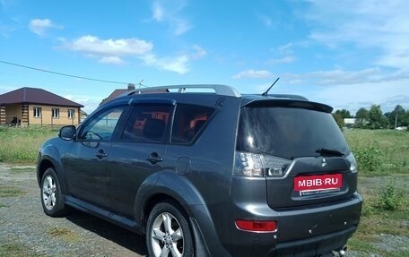 Mitsubishi Outlander III рестайлинг 3, 2010 год, 580 000 рублей, 6 фотография