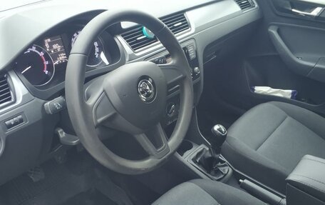Skoda Rapid I, 2018 год, 1 000 000 рублей, 19 фотография