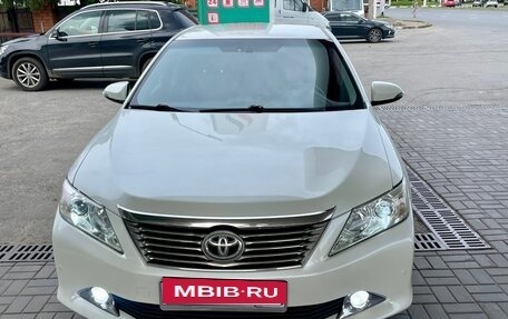 Toyota Camry, 2014 год, 1 550 000 рублей, 6 фотография