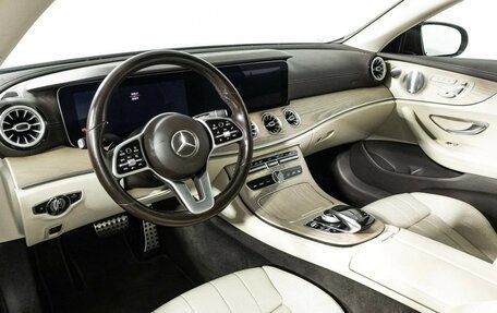 Mercedes-Benz E-Класс, 2018 год, 3 800 000 рублей, 8 фотография