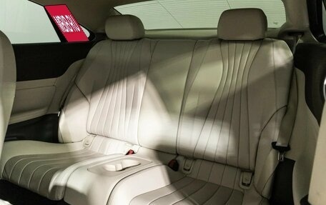 Mercedes-Benz E-Класс, 2018 год, 3 800 000 рублей, 10 фотография