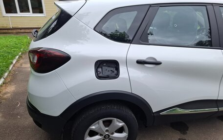 Renault Kaptur I рестайлинг, 2018 год, 1 050 000 рублей, 4 фотография