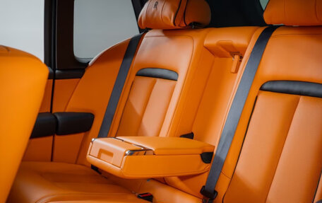 Rolls-Royce Cullinan, 2025 год, 50 000 000 рублей, 12 фотография