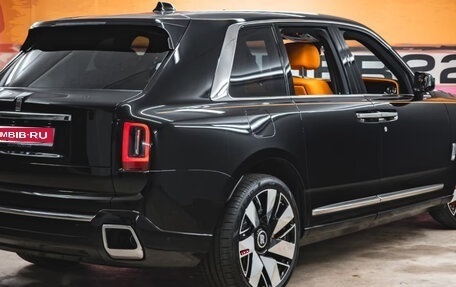 Rolls-Royce Cullinan, 2025 год, 50 000 000 рублей, 6 фотография
