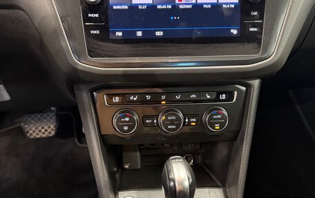 Volkswagen Tiguan II, 2018 год, 2 190 000 рублей, 7 фотография