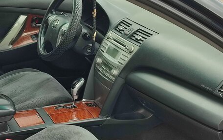 Toyota Camry, 2010 год, 840 000 рублей, 6 фотография
