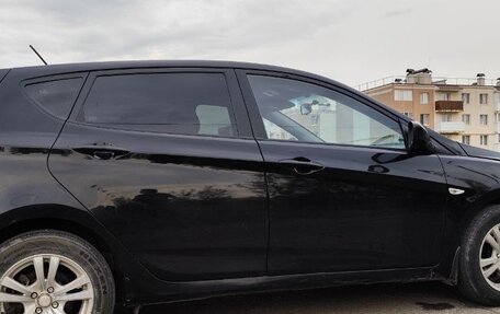 Hyundai Solaris II рестайлинг, 2013 год, 640 000 рублей, 5 фотография