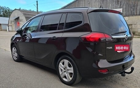 Opel Zafira C рестайлинг, 2012 год, 1 340 000 рублей, 4 фотография