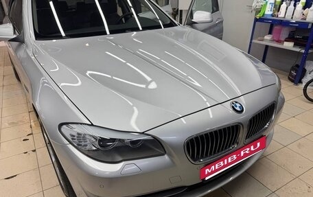 BMW 5 серия, 2012 год, 1 800 000 рублей, 12 фотография