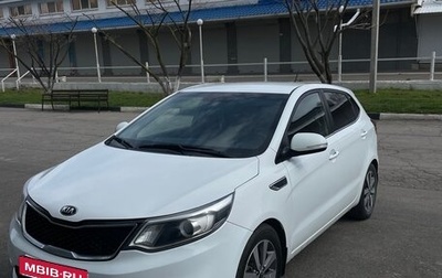 KIA Rio III рестайлинг, 2016 год, 990 000 рублей, 1 фотография