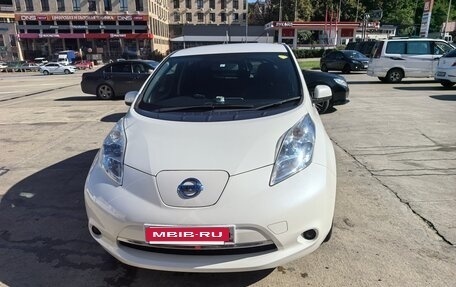 Nissan Leaf I, 2013 год, 1 250 000 рублей, 4 фотография