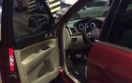 Jeep Grand Cherokee, 2012 год, 2 000 000 рублей, 3 фотография