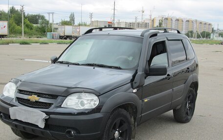 Chevrolet Niva I рестайлинг, 2018 год, 750 000 рублей, 2 фотография