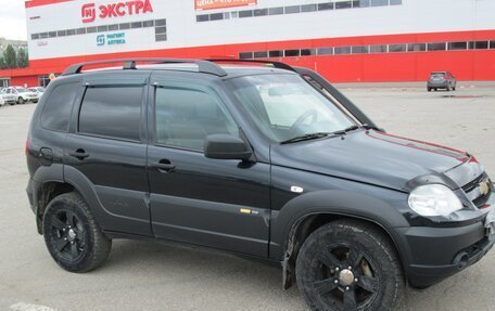 Chevrolet Niva I рестайлинг, 2018 год, 750 000 рублей, 5 фотография