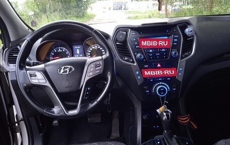 Hyundai Santa Fe III рестайлинг, 2013 год, 1 460 000 рублей, 2 фотография