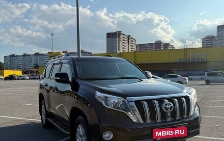 Toyota Land Cruiser Prado 150 рестайлинг 2, 2015 год, 2 950 000 рублей, 4 фотография