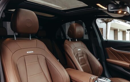Mercedes-Benz E-Класс AMG, 2018 год, 7 000 000 рублей, 26 фотография