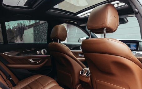 Mercedes-Benz E-Класс AMG, 2018 год, 7 000 000 рублей, 30 фотография