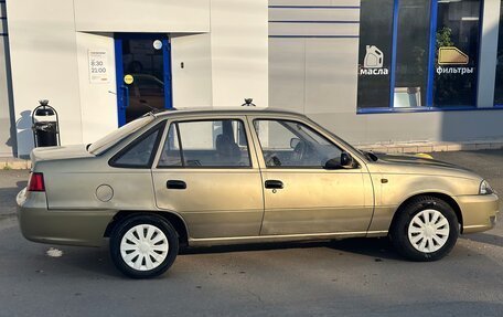 Daewoo Nexia I рестайлинг, 2010 год, 140 000 рублей, 3 фотография