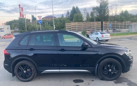 Volkswagen Tiguan II, 2019 год, 2 670 000 рублей, 4 фотография
