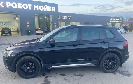 Volkswagen Tiguan II, 2019 год, 2 670 000 рублей, 3 фотография