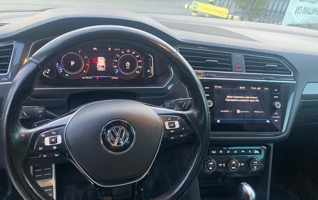 Volkswagen Tiguan II, 2019 год, 2 670 000 рублей, 9 фотография