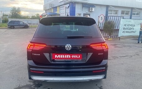 Volkswagen Tiguan II, 2019 год, 2 670 000 рублей, 7 фотография
