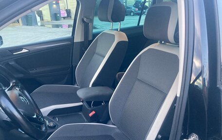 Volkswagen Tiguan II, 2019 год, 2 670 000 рублей, 16 фотография